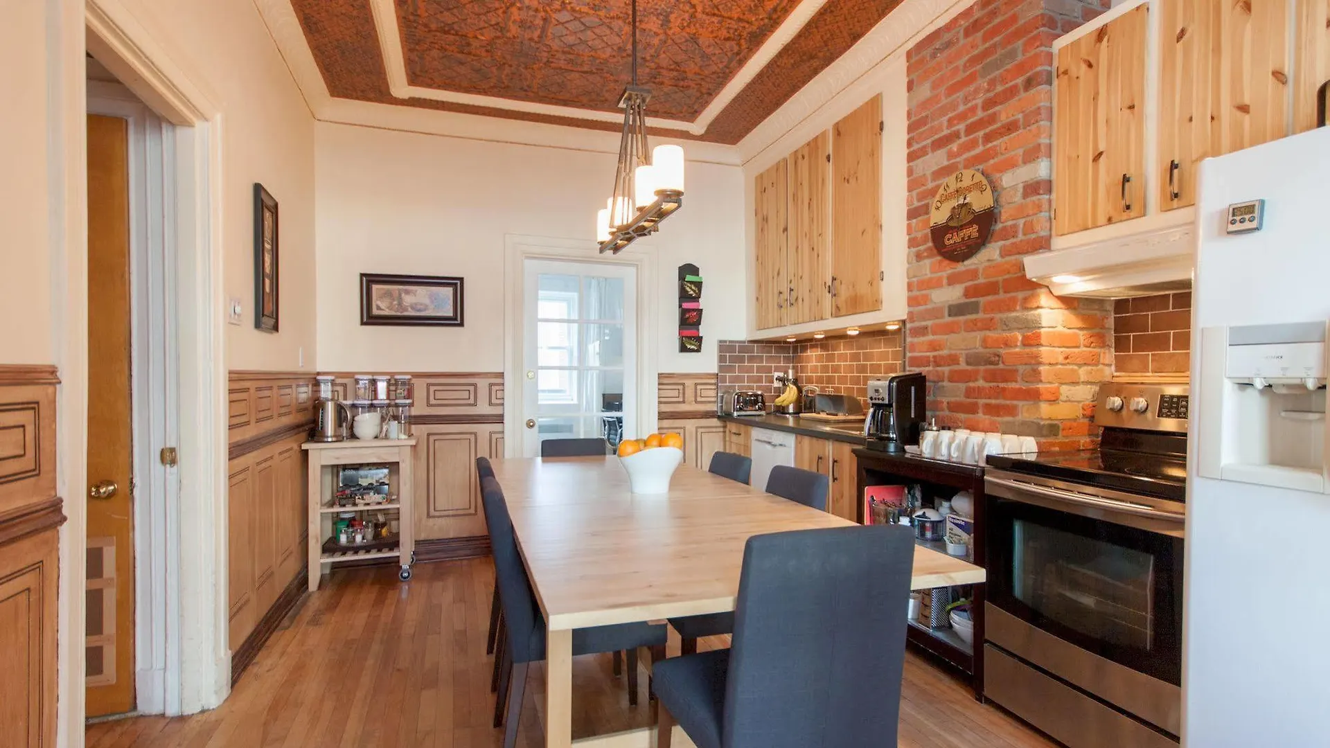 Oda ve Kahvaltı Bed And Breakfast Du Village Bbv Montréal