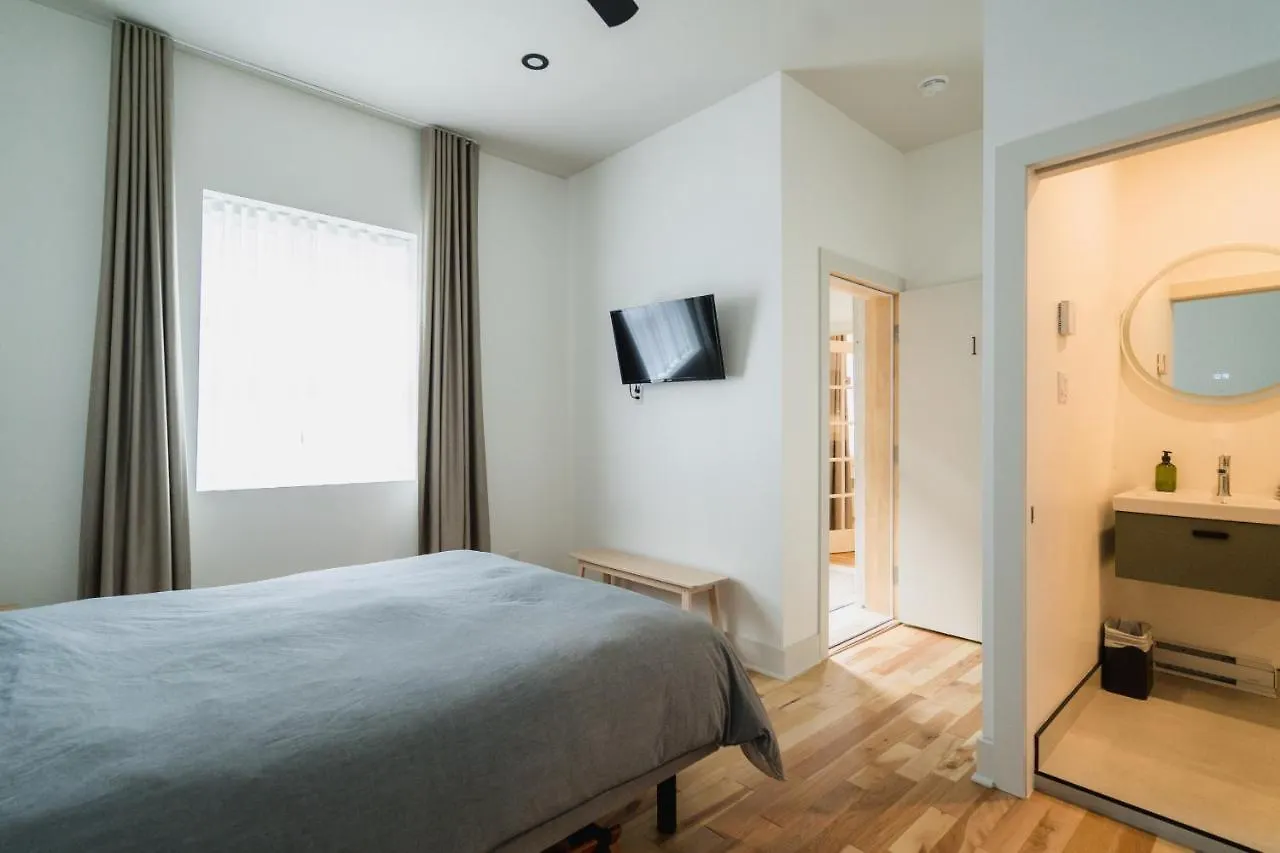Bed & Breakfast Bed And Breakfast Du Village Bbv Montreal
