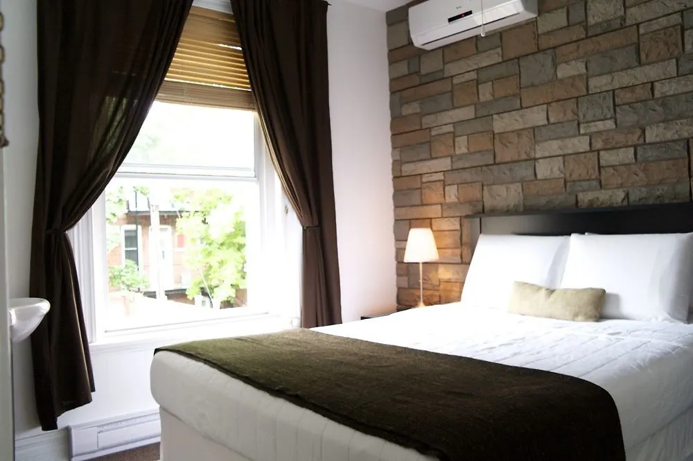Bed And Breakfast Du Village Bbv Montreal 3*,  Canada