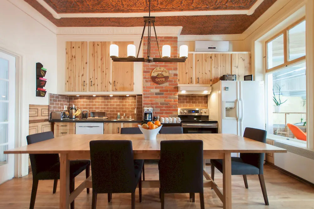 Bed And Breakfast Du Village Bbv Montreal
