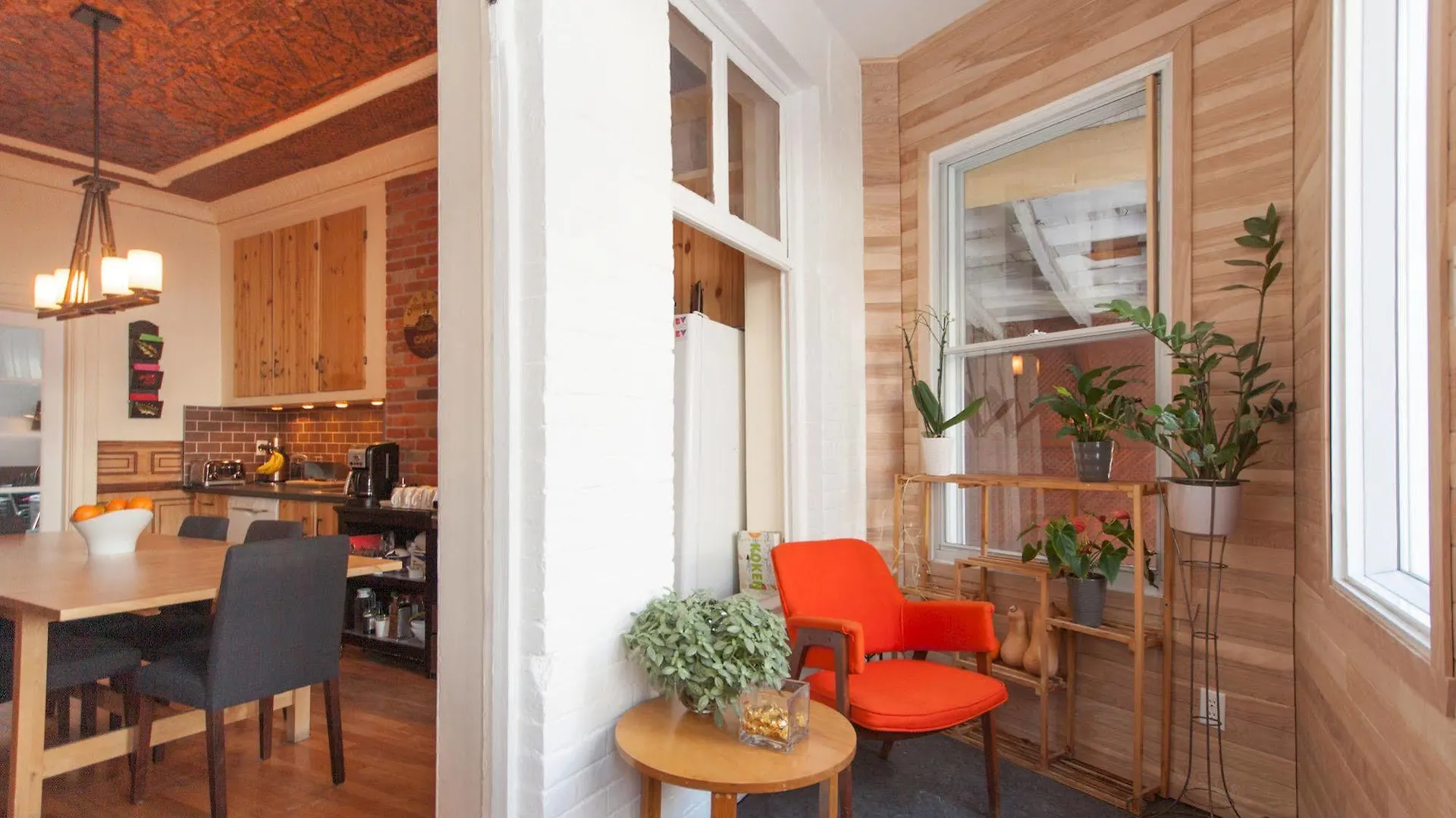 Bed And Breakfast Du Village Bbv Montreal Canada